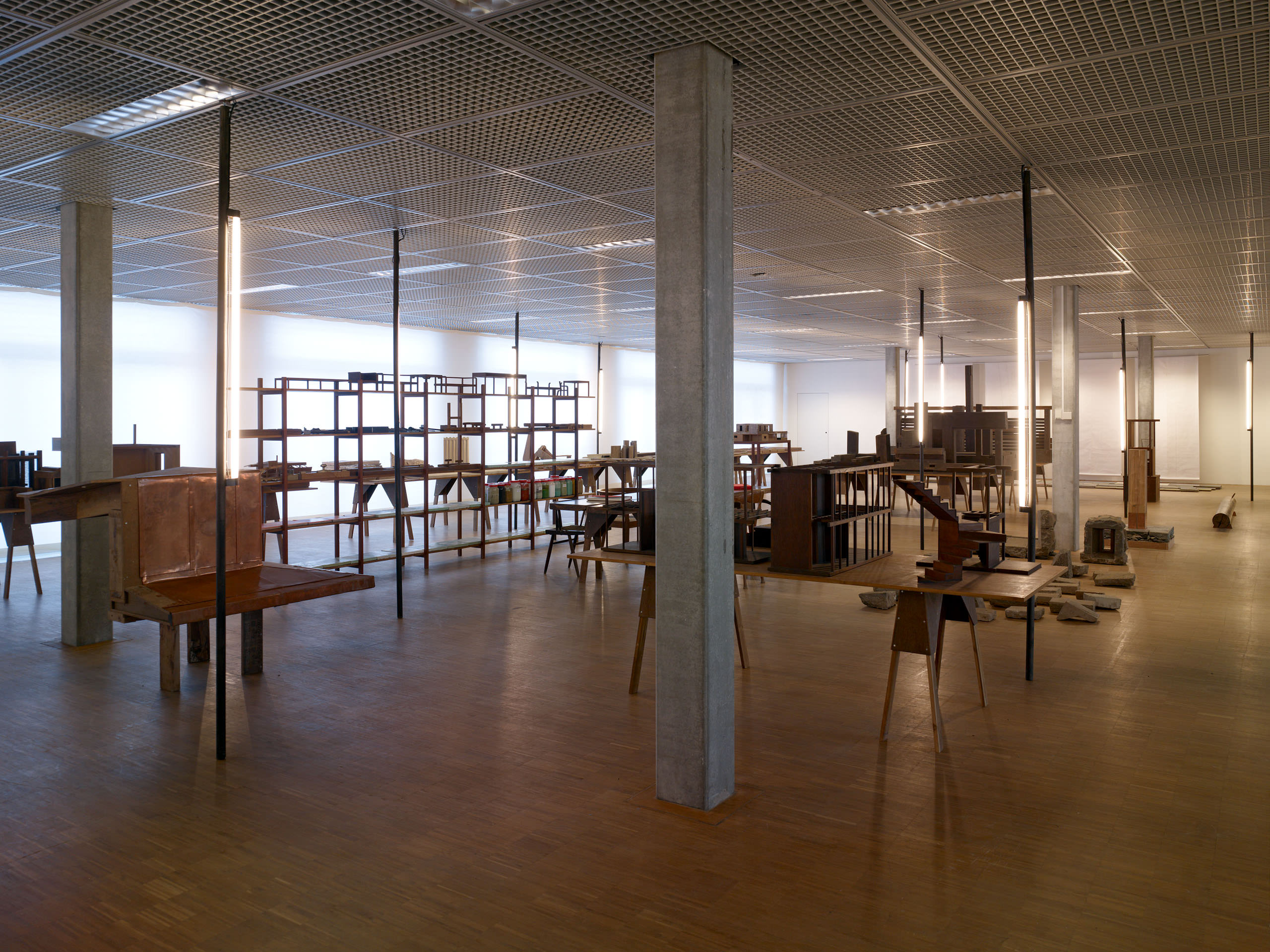 E11328 AP45 028016 j2560